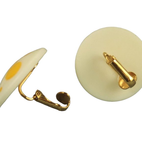 Pop Art Yellow Polka Dot Lucite Clip on Button Earrings vintage Avon - Picture 5 of 6